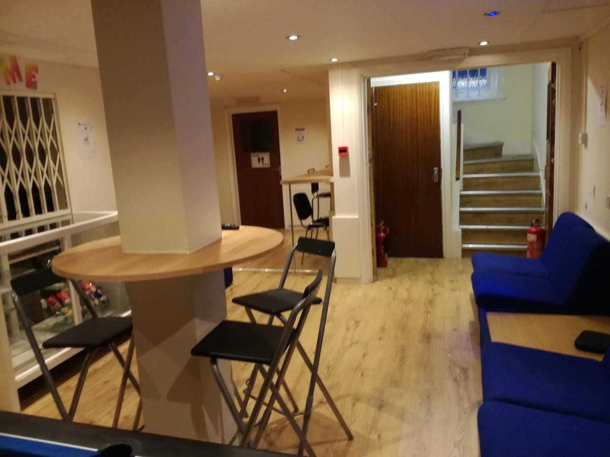 Amity Hostel Londra Esterno foto